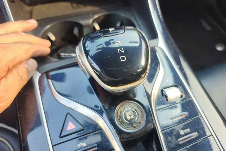 Used BYD Qin PLUS 2021 DM-i 55KM Flagship Model Gear Lever