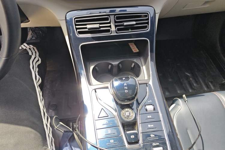 Used BYD Qin PLUS 2021 DM-i 55KM Flagship Model Gear Lever