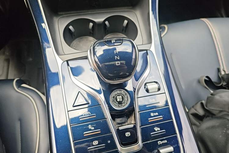 Used BYD Qin PLUS 2021 DM-i 120KM Flagship Model Gear Lever