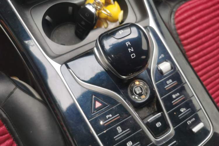 Used BYD Qin PLUS 2021 DM-i 55KM Flagship Model Gear Lever