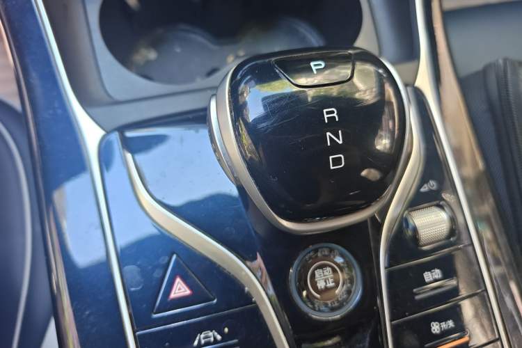 Used BYD Qin PLUS 2021 EV 600KM Flagship Model Gear Lever