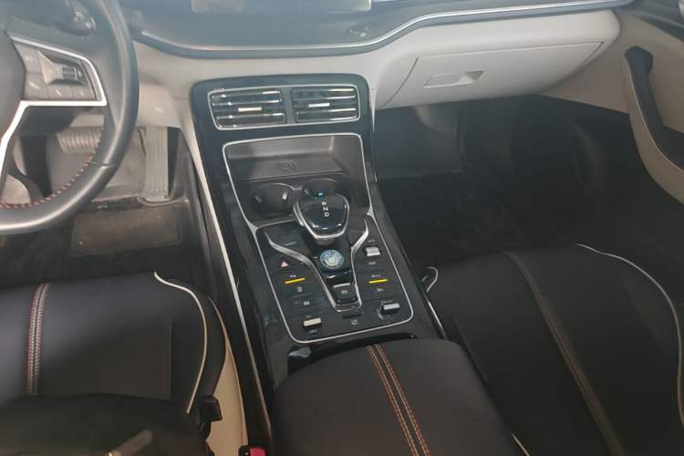 Used BYD Qin PLUS 2021 DM-i 55KM Flagship Model Gear Lever