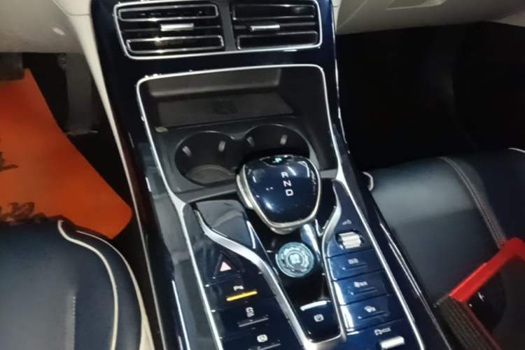 Used BYD Qin PLUS 2021 DM-i 55KM Flagship Model Gear Lever