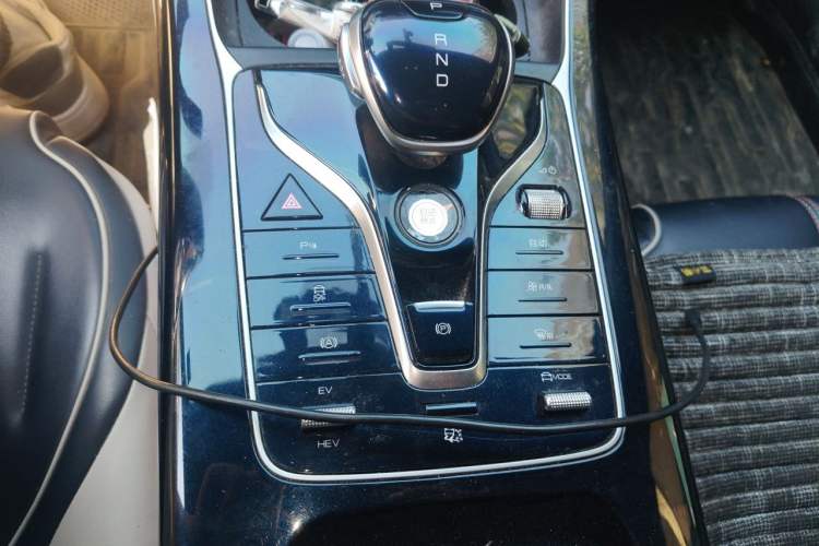Used BYD Qin PLUS 2021 DM-i 55KM Flagship Model Gear Lever