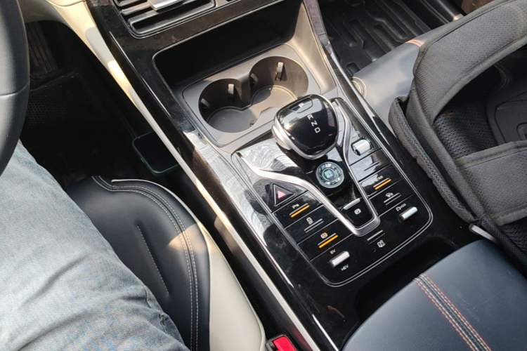Used BYD Qin PLUS 2021 DM-i 55KM Prestige Model Gear Lever