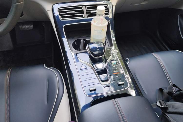 Used BYD Qin PLUS 2021 DM-i 55KM Flagship Model Gear Lever
