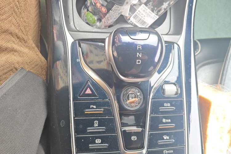 Used BYD Qin PLUS 2021 DM-i 55KM Flagship Model Gear Lever