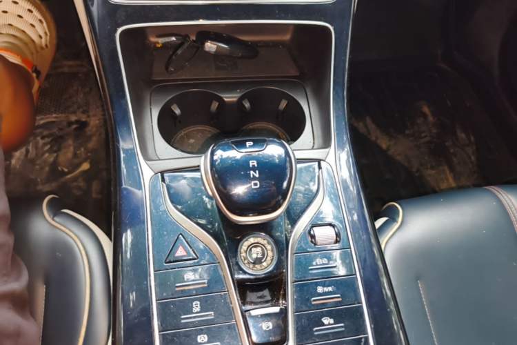 Used BYD Qin PLUS 2021 EV 400KM Luxury Model Gear Lever