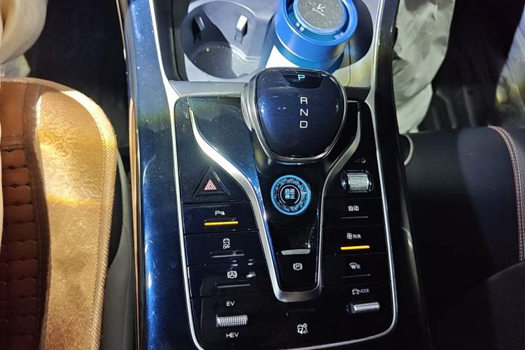 Used BYD Qin PLUS 2021 DM-i 120KM Prestige Model Gear Lever