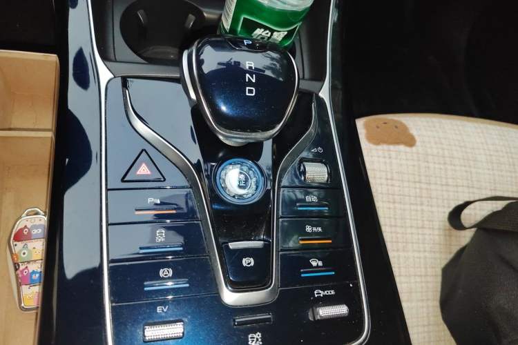 Used BYD Qin PLUS 2021 DM-i 55KM Flagship Model Gear Lever