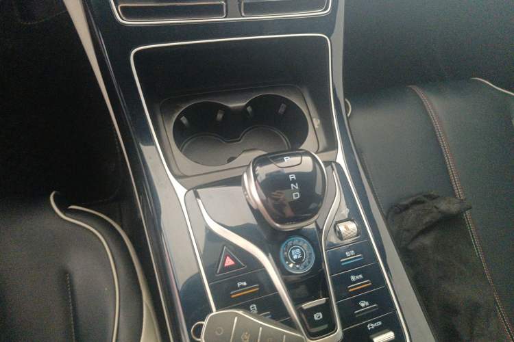 Used BYD Qin PLUS 2021 DM-i 55KM Flagship Model Gear Lever