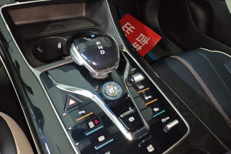 Used BYD Qin PLUS 2021 DM-i 55KM Flagship Model Gear Lever