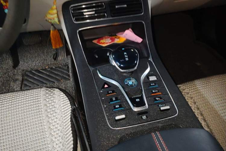 Used BYD Qin PLUS 2021 DM-i 55KM Flagship Model Gear Lever