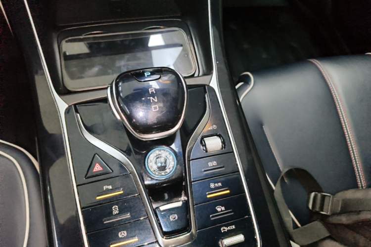 Used BYD Qin PLUS 2021 EV 400KM Luxury Model Gear Lever