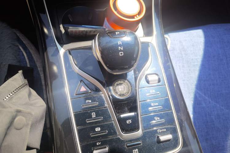 Used BYD Qin PLUS 2021 DM-i 120KM Prestige Model Gear Lever