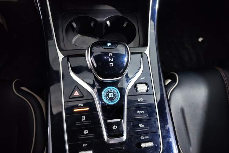 Used BYD Qin PLUS 2021 DM-i 55KM Flagship Model Gear Lever