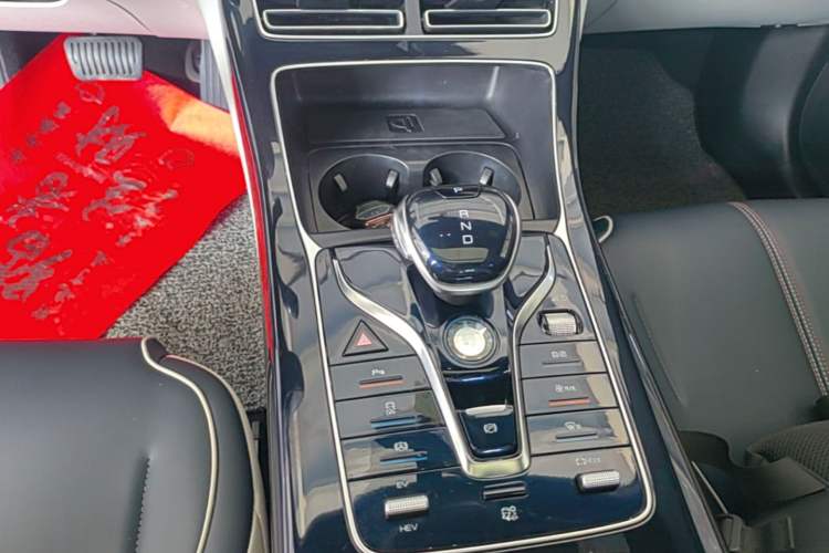 Used BYD Qin PLUS 2021 DM-i 55KM Flagship Model Gear Lever