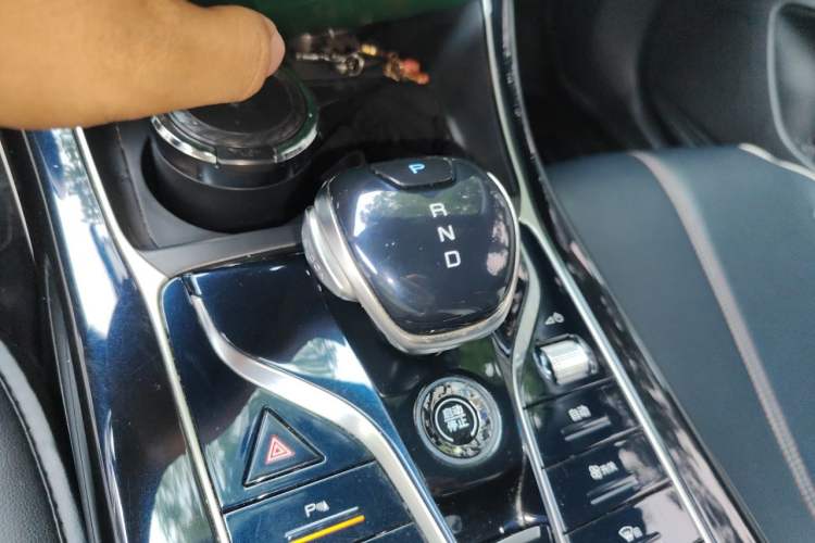 Used BYD Qin PLUS 2021 EV 400KM Luxury Model Gear Lever