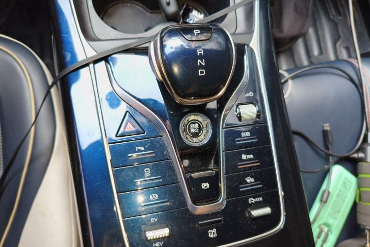 Used BYD Qin PLUS 2021 DM-i 55KM Flagship Model Gear Lever