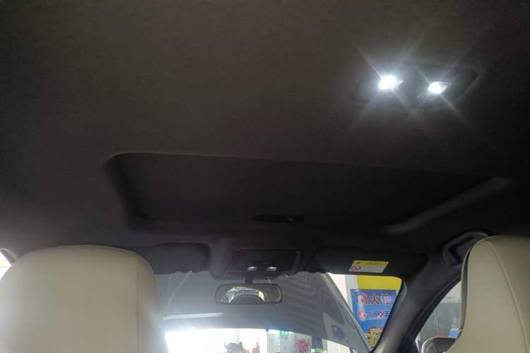 Used BYD Qin PLUS 2021 EV 400KM Luxury Model Headliner