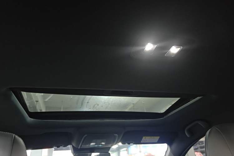 Used BYD Qin PLUS 2021 DM-i 120KM Flagship Model Headliner