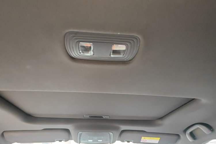Used BYD Qin PLUS 2021 EV 400KM Luxury Model Headliner