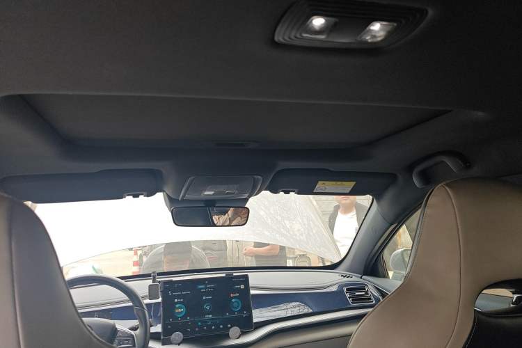 Used BYD Qin PLUS 2021 EV 600KM Flagship Model Headliner