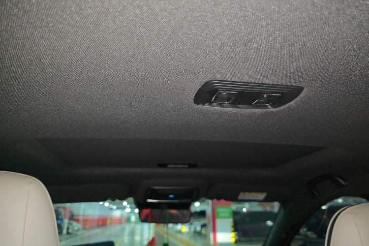 Used BYD Qin PLUS 2021 EV 500KM Luxury Model Headliner