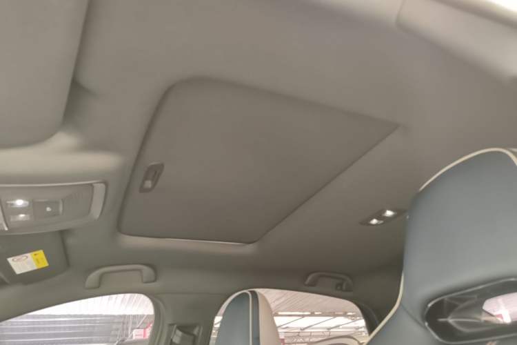 Used BYD Qin PLUS 2021 DM-i 55KM Flagship Model Headliner
