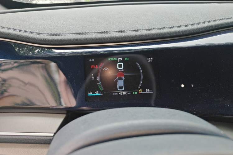 Used BYD Qin PLUS 2021 DM-i 55KM Flagship Model Instrument Cluster
