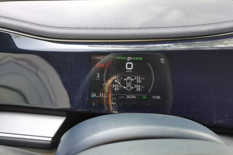 Used BYD Qin PLUS 2021 EV 500KM Luxury Model Instrument Cluster