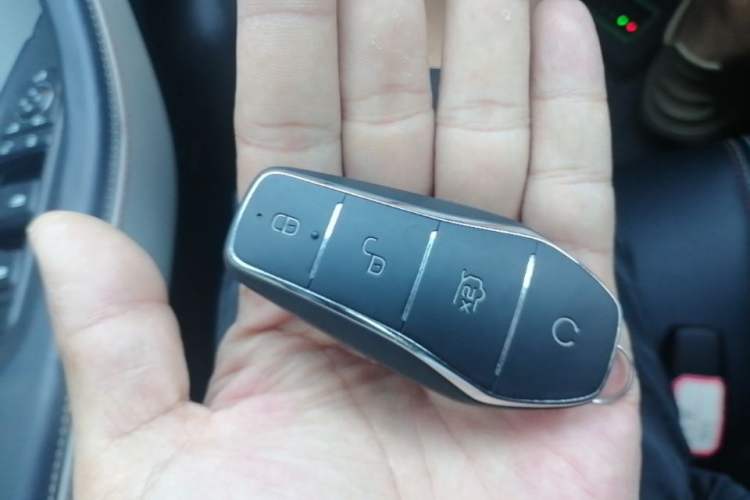 Used BYD Qin PLUS 2021 DM-i 55KM Flagship Model Interior 1