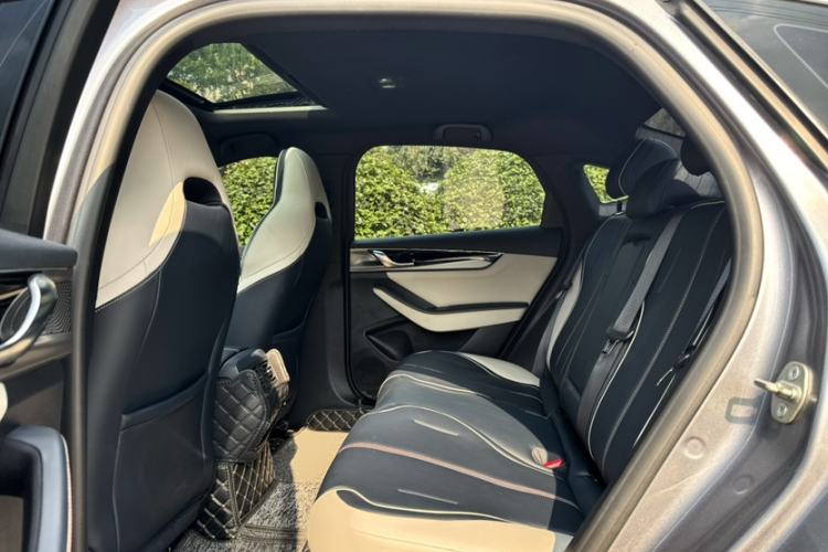 Used BYD Qin PLUS 2021 DM-i 55KM Flagship Model Interior 1