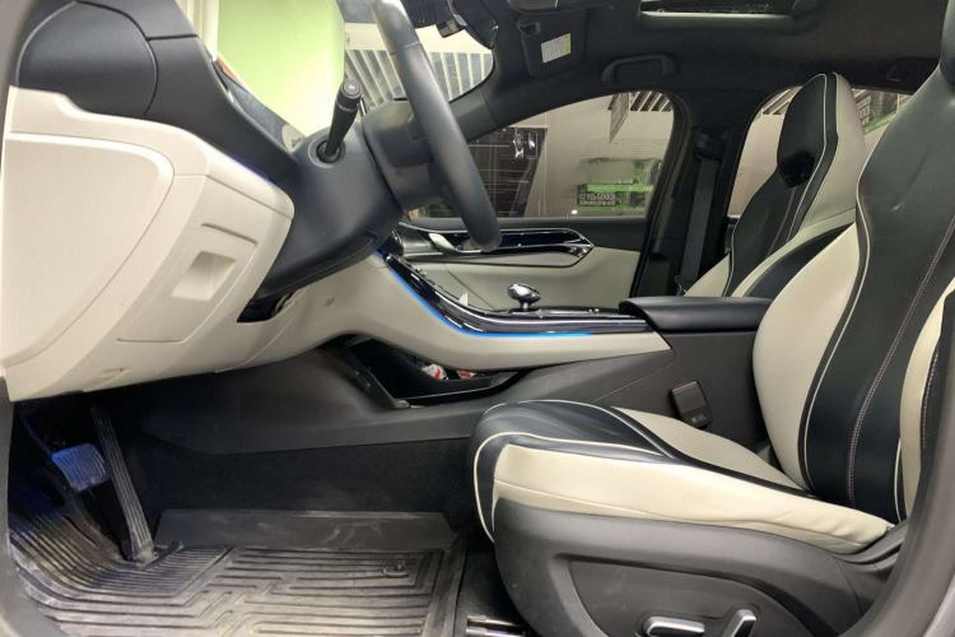 Used BYD Qin PLUS 2021 EV 500KM Premium Model Interior 1