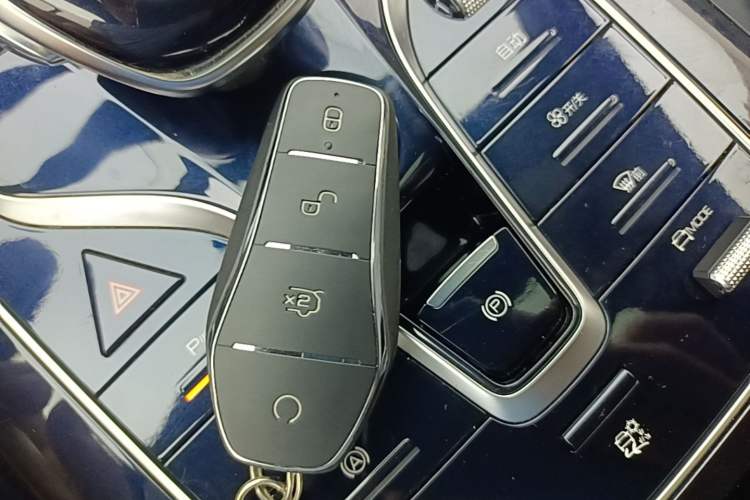Used BYD Qin PLUS 2021 EV 400KM Luxury Model Interior 1
