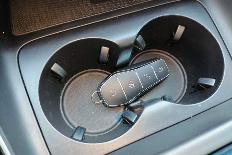 Used BYD Qin PLUS 2021 DM-i 55KM Flagship Model Interior 1