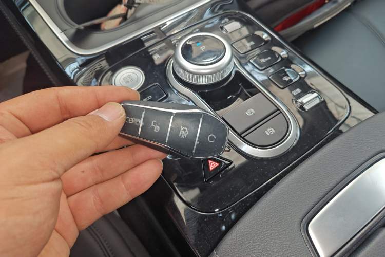 Used BYD Qin PLUS 2021 EV 400KM Leading Comfort Edition Interior 1