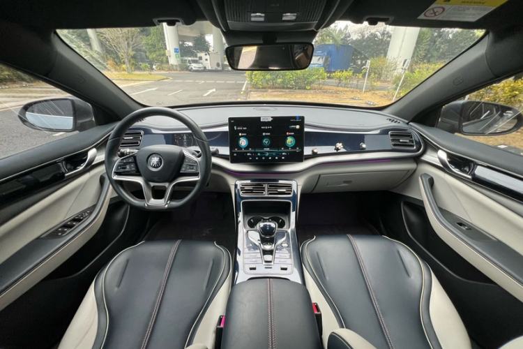 Used BYD Qin PLUS 2021 DM-i 120KM Flagship Model Interior 2