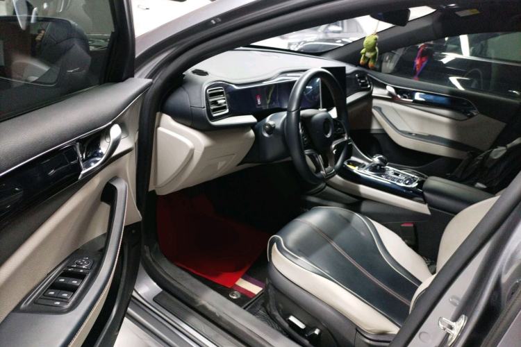 Used BYD Qin PLUS 2021 EV 500KM Luxury Model Interior 2