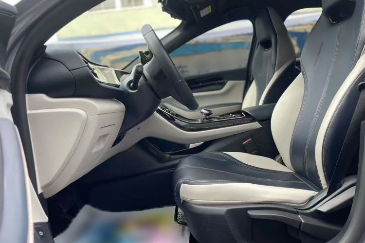 Used BYD Qin PLUS 2021 DM-i 55KM Prestige Model Interior 2