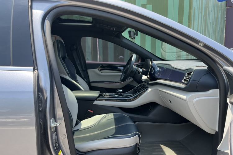 Used BYD Qin PLUS 2021 DM-i 55KM Flagship Model Interior 2