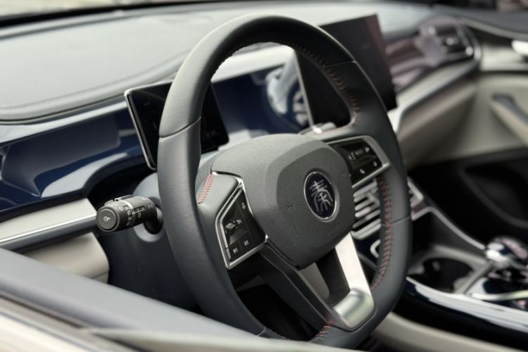 Used BYD Qin PLUS 2021 DM-i 55KM Flagship Model Interior 2