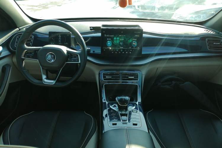 Used BYD Qin PLUS 2021 DM-i 55KM Flagship Model Interior 2