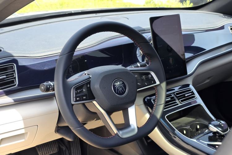 Used BYD Qin PLUS 2021 DM-i 55KM Flagship Model Interior 3