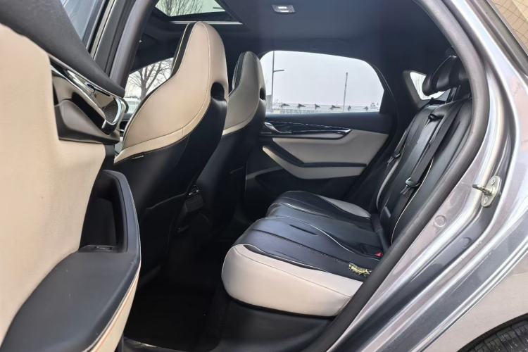 Used BYD Qin PLUS 2021 DM-i 55KM Flagship Model Interior 3