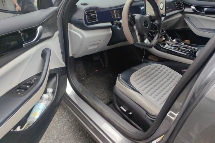 Used BYD Qin PLUS 2021 DM-i 55KM Flagship Model Interior 3
