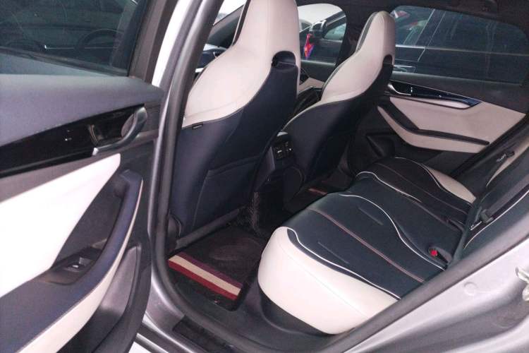 Used BYD Qin PLUS 2021 EV 500KM Luxury Model Interior 3