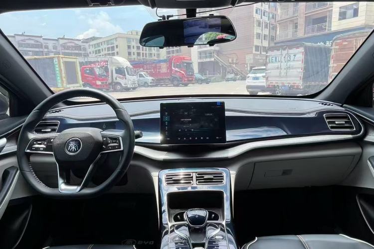Used BYD Qin PLUS 2021 DM-i 55KM Flagship Model Interior 3