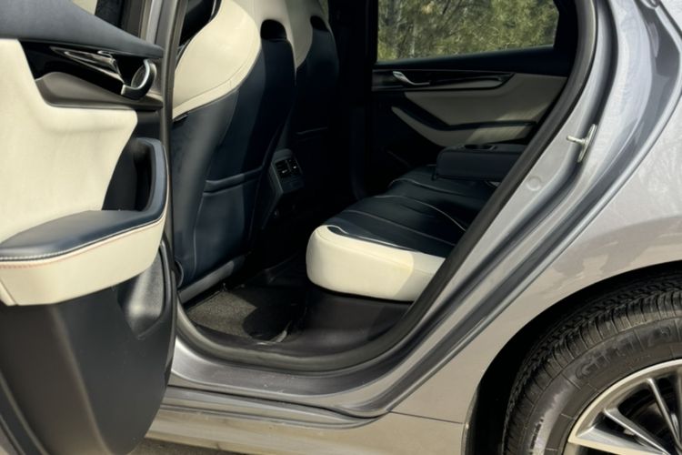 Used BYD Qin PLUS 2021 DM-i 55KM Flagship Model Interior 3