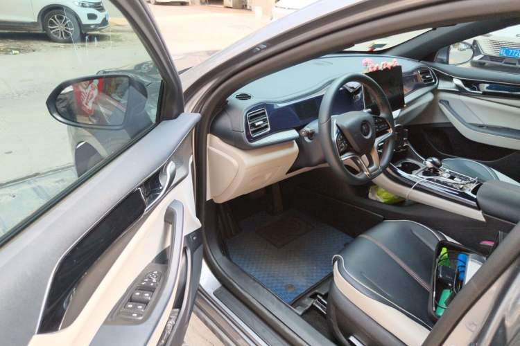 Used BYD Qin PLUS 2021 EV 500KM Premium Model Interior 3